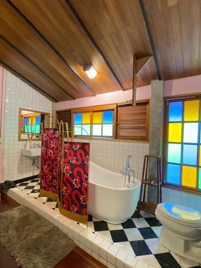 ホテル T-House Bkk 2Floors Near Bts With Swimming Pool And Free Wifi バンコク都 エクステリア 写真