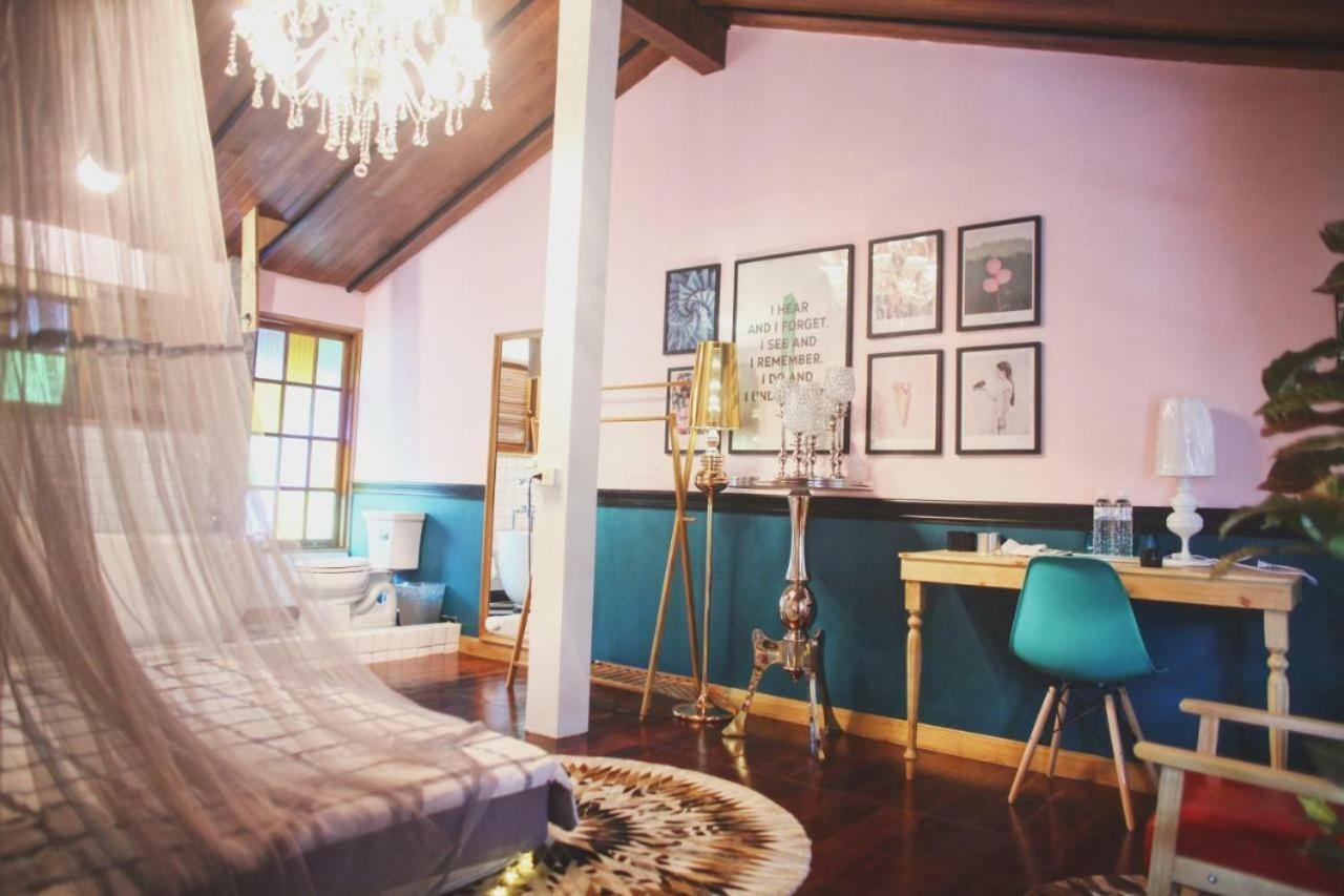 ホテル T-House Bkk 2Floors Near Bts With Swimming Pool And Free Wifi バンコク都 エクステリア 写真