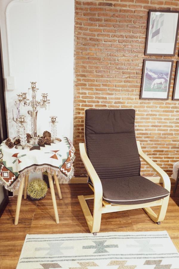 ホテル T-House Bkk 2Floors Near Bts With Swimming Pool And Free Wifi バンコク都 エクステリア 写真