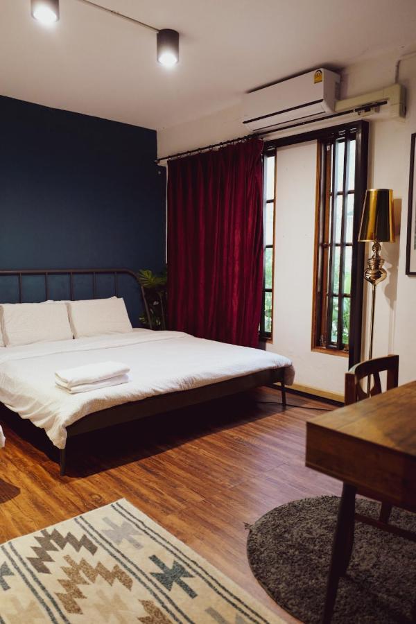 ホテル T-House Bkk 2Floors Near Bts With Swimming Pool And Free Wifi バンコク都 エクステリア 写真
